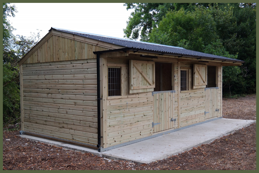 Double mobile stable Double mobile wooden stable built by Longcross Stables