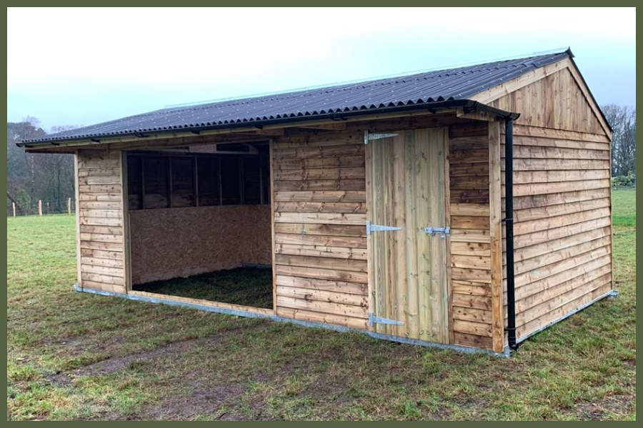 24x12ft wooden shelter + tack room Open-fronted timber field shelter with tack room for sale in Devon